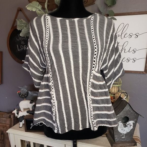 Cost Plus World Market Tops - 4/$35 🐞 World Market Gray and White Stripped Top Size Small